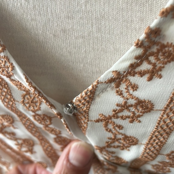 Calvin Klein embroidery dress - Picture 4 of 8